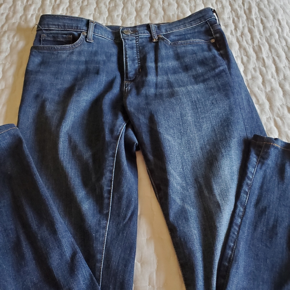 - BANANA REPUBLIC JEANS